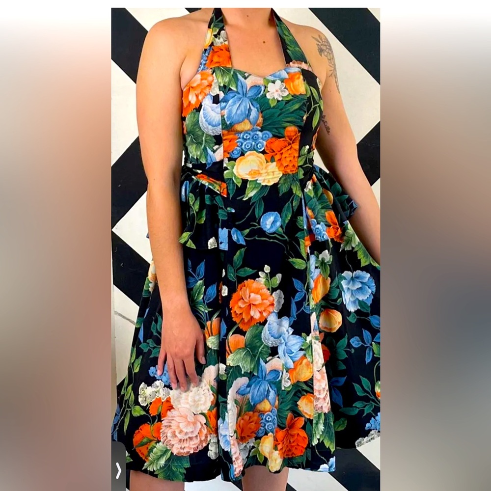 Mondi Floral Halter Dress - size small